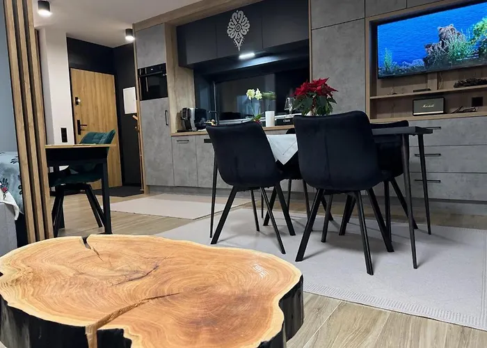 Narciarska6a דירה שצ'צ'ירק